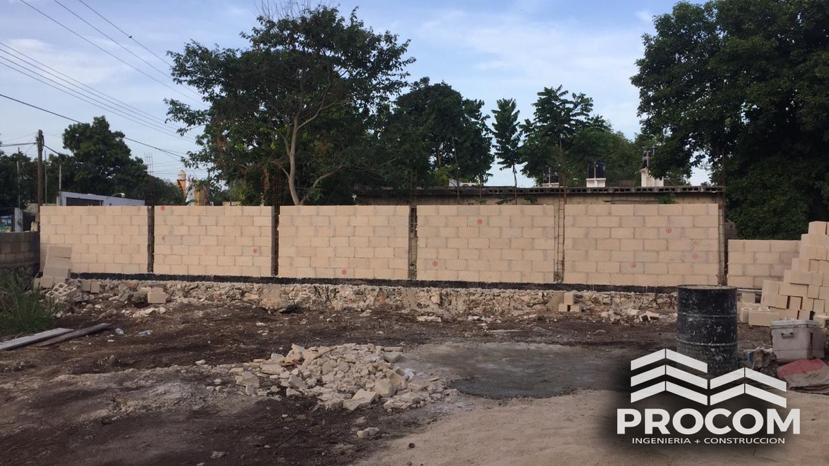 ProcomMx's tweet image. Construcción de barda perimetral en cimentación a base de mampostería, obra ubicada en el municipio de Kanasín, Yucatán. 🚧