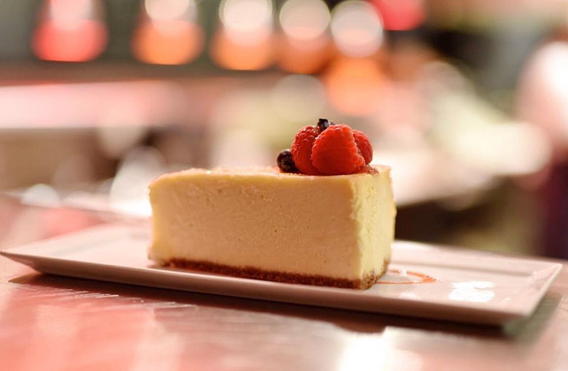 Save room. It’s #nationalcheesecakeday. 🍰🥳