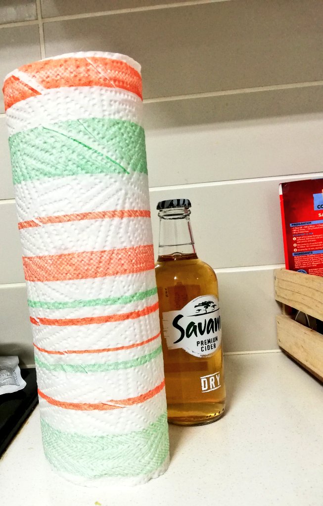 Looking for this type of kitchen towels, preferably 24 of them. I can even settle for 12. I'm based in boksburg 

Please RT, the seller might be on your TL