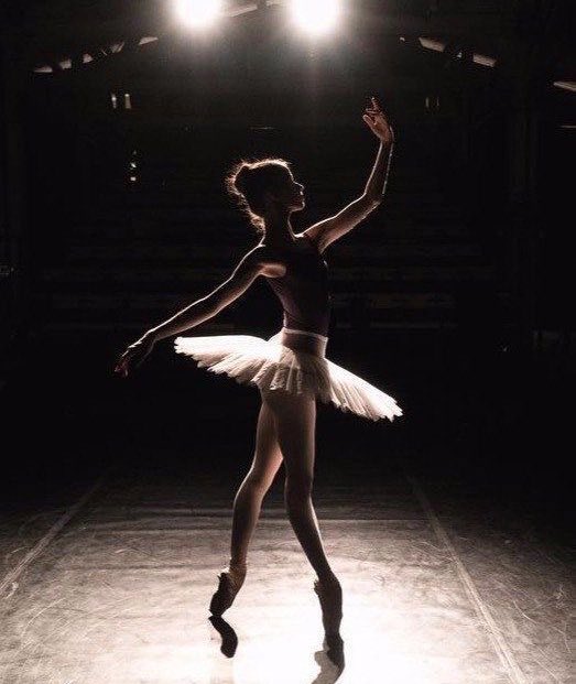 96SNMT's tweet image. ، ، 𝗱ᥲᥒᥴᥱ𝗿 ⿻ 工作時間
𓄹𓈒⠀愛 ⠀𓂃 𝗺ч 𝗷𝗼𝗯  ─  ī ᑯo ɩt ᑲᥱttᥱɾ
#WedWearTS