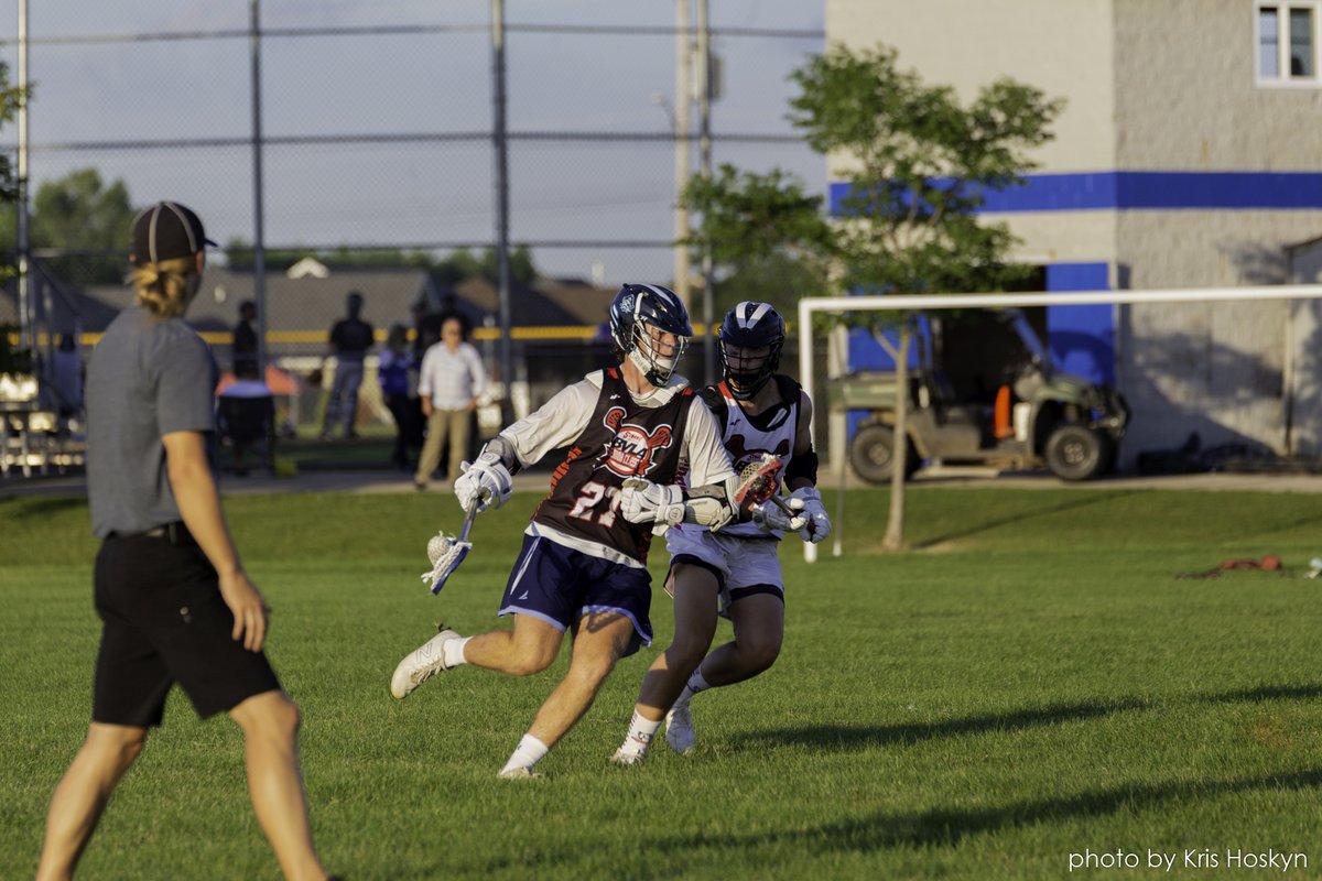 dkhoskyn's tweet photo. Our 2020 @BP_LAX Seniors had one last chance to play together tonight. The Bay Valley Lacrosse Assoc. and @sconnielacrosse hosted an inaugural Senior Send Off. S much fun to watch them all play together again! https://t.co/UaBmawlSSs