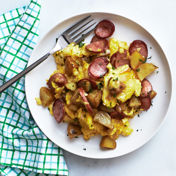 EsmeAddison's tweet photo. I just made #kielbasa for lunch, and told my hubs that in my book #2 I wrote Aunt Lidia making kielbasa and scrambled eggs for breakfast. He says: You know she 's not real, right? lol Me: How dare you? lol #aspellfortrouble https://t.co/wC78pDyiJP