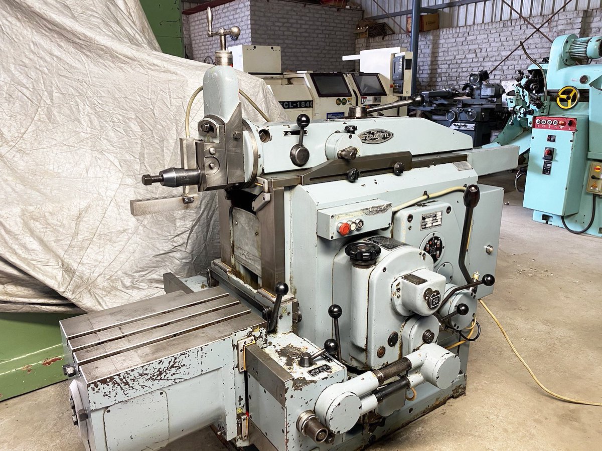 LibertyMetMach's tweet image. Horizontal Shaping Machine - MSZ (Hungary) - 450 mm Stroke Length 

#shaper #horizontalshaper #shapingmachine #shapingmachines #machinetools #usedmachines #usedmachinery #usedmachinetools #manualmachinist #msz #libertymetalmachines #shapers #shaping #shapingmachinetools