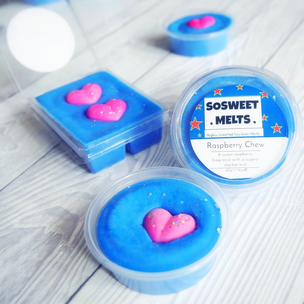 SoMelts's tweet photo. 💙 Raspberry Chew💙 You guys went crazy for this last restock and it sold out suuuper fast so its back! Smells simular to the wham sweet bar 😍 A sweet raspberry fragrance with a sugary sherbet hint. Available Tomorrow 5pm on our website https://t.co/apbtQWk7sa ☺️ #waxmelts https://t.co/9TJ5lwhCrI