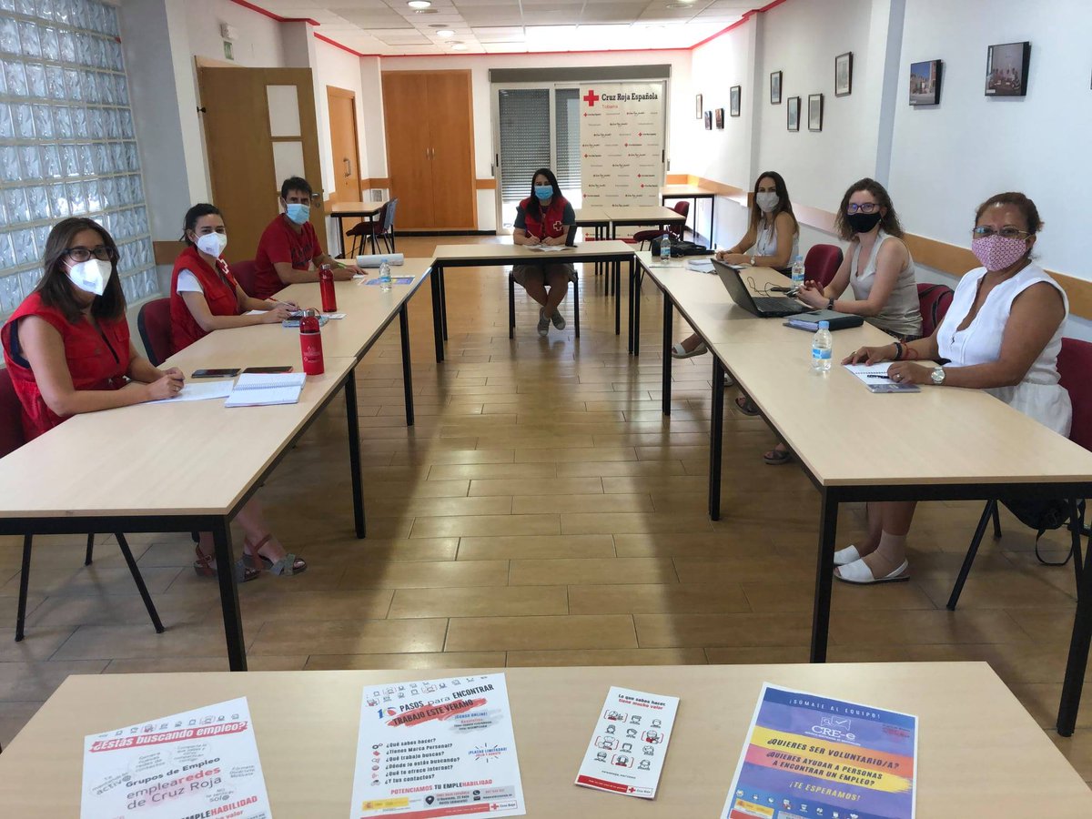 CruzRojAlbacete's tweet photo. Hoy es un día importante para #CruzRoja en #Tobarra, se inicia el proyecto #EmpleaRedes. Un proyecto que centrará su intervención en la activación y mejora de la #empleabilidad de las #PersonasDesempleadas de esta localidad y su área de influencia. Infórmate!! https://t.co/4XGPDAHNBL