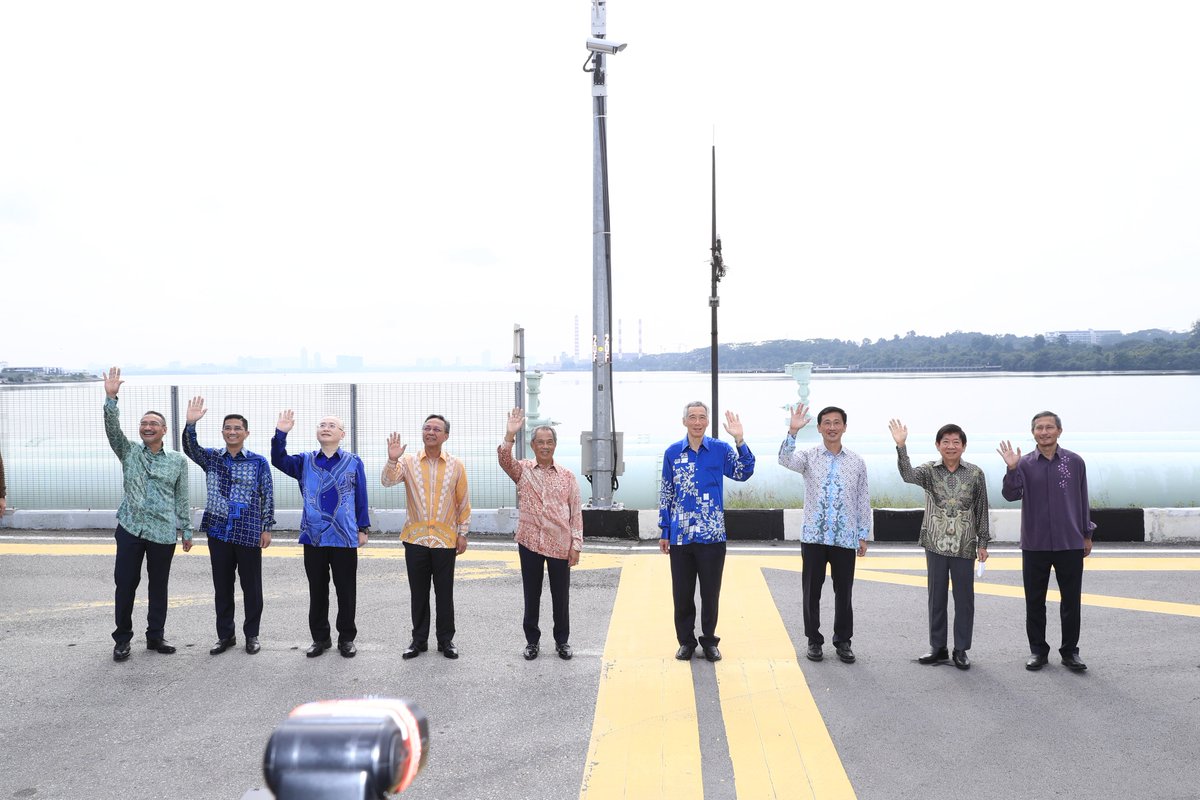 leehsienloong tweet media