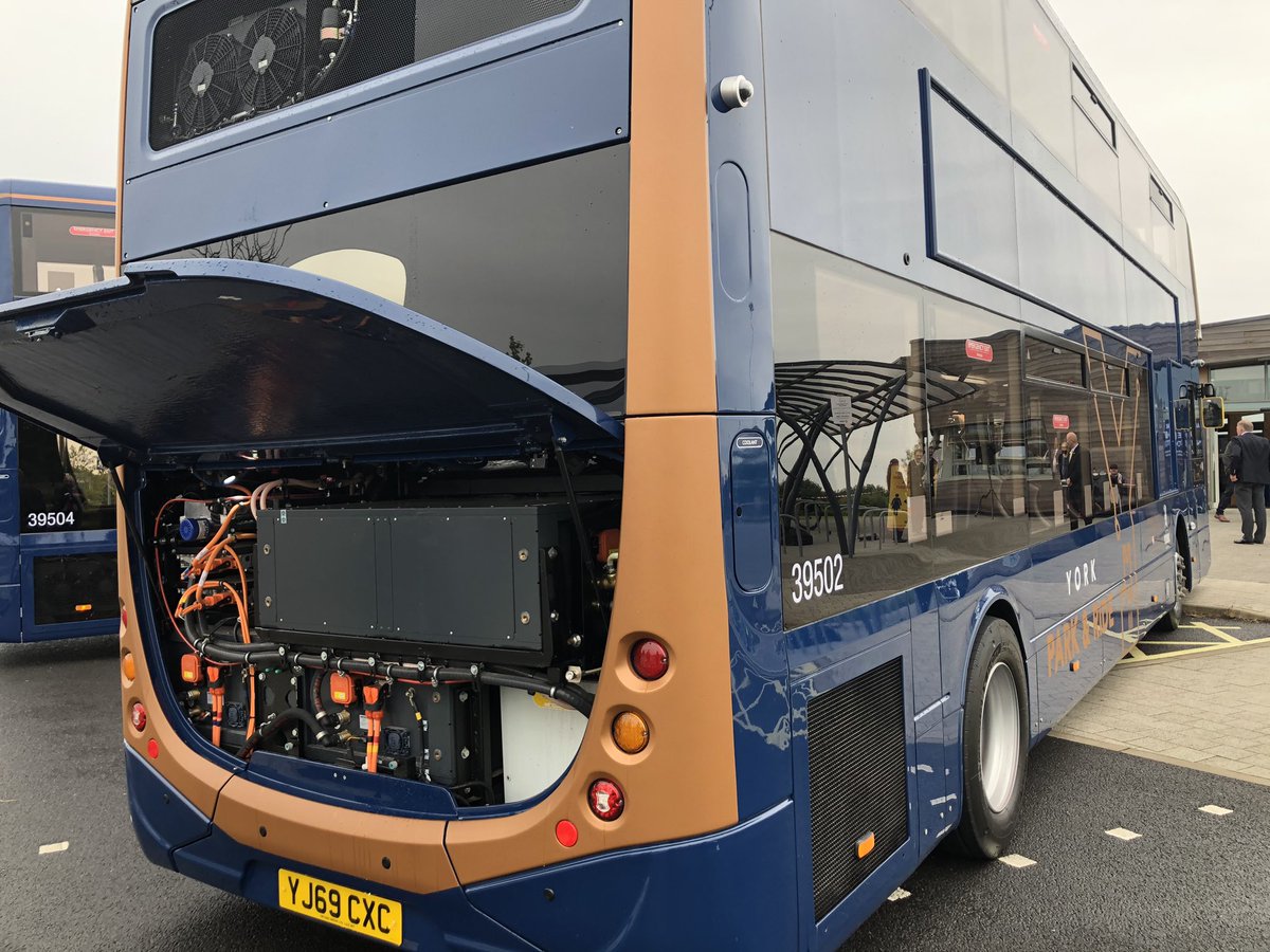 AndrewDigwood1's tweet photo. It was a pleasure to represent @YNYChamber in joining @MarcBichtemann and his @FirstYork colleagues, together with representatives of @Optaregroup this morning to celebrate the launch of the country’s largest all-electric Park & Ride #bus fleet in #York. #MakeTheSwitchYork https://t.co/BFyIkLyoUo