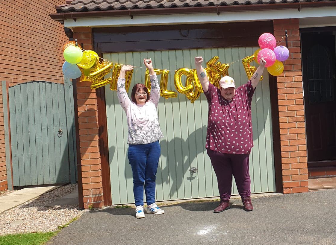 GoldenLaneHouse's tweet photo. Long-term friends Carol and Lindsie recently moved into their home.

“Carol and Lindsie are so pleased with their new home! The house looks beautiful, there were a lot of ‘wows’ as they were walking around,” Rebecca Mozley, @mencap_charity #InternationalFriendshipDay https://t.co/jVOQS2WO81