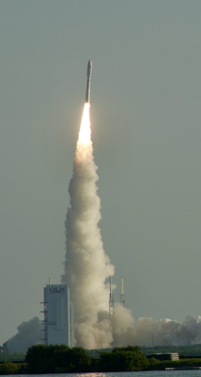 _SpaceGal_'s tweet photo. Wow what a Launch! #CountdownToMars #Mars2020 #MarsPerseverance https://t.co/vBPkvnOash