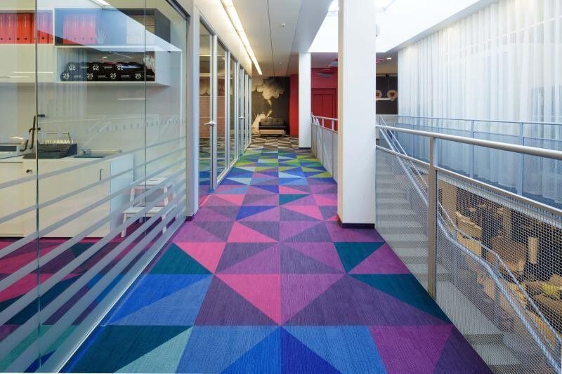 AspectFlooring's tweet photo. Wish you were working in this office today? We do! These half-cut carpet tiles are by #Modulyss.
#AspectFlooring #Commercialflooring #flooring #floors #carpet #LVTs #construction #fitout #colourful #colourpop #inspiration #interiorsinspiration https://t.co/zRXVKx4B66
