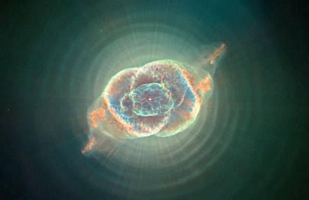 bervnad's tweet photo. » nebulosa olho de gato https://t.co/Gkmu978sIZ