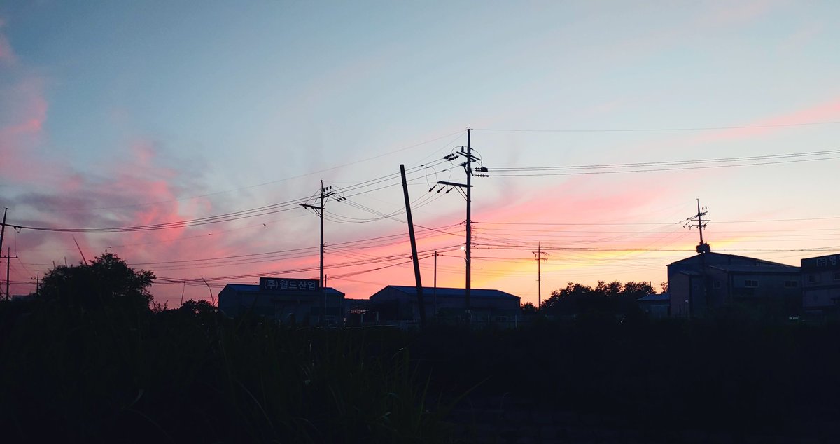 .
저녁 산책^^

.
감사한 시간