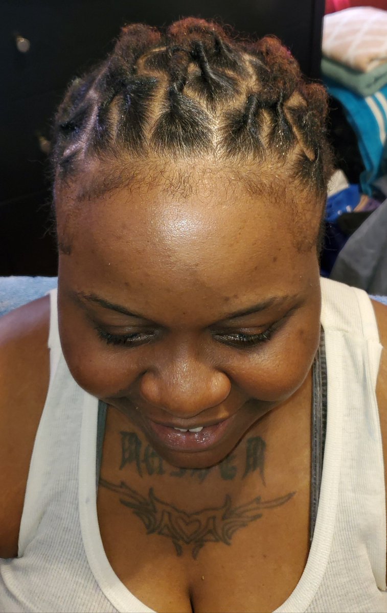 KimsueHairArt's tweet photo. Greetings Healthy Hair Family
Bright Colors No Bleach ๏ฟฝ๏ฟฝ๐
#HairWays #MUA #Colorist #HairLover #Restoration #lifestyle #HairWhisperer #naturalhair
#menstyles #kidsstyles #fashionaddict #braids #twist #hairtrends #lovehair #Locs #hair #rainbowstyles #ilovecolor #FriendshipDay https://t.co/jHdzErXe9p