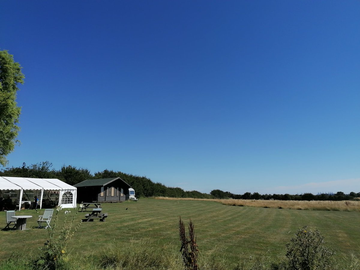 Hamford View Vintage Tearoom tweet media