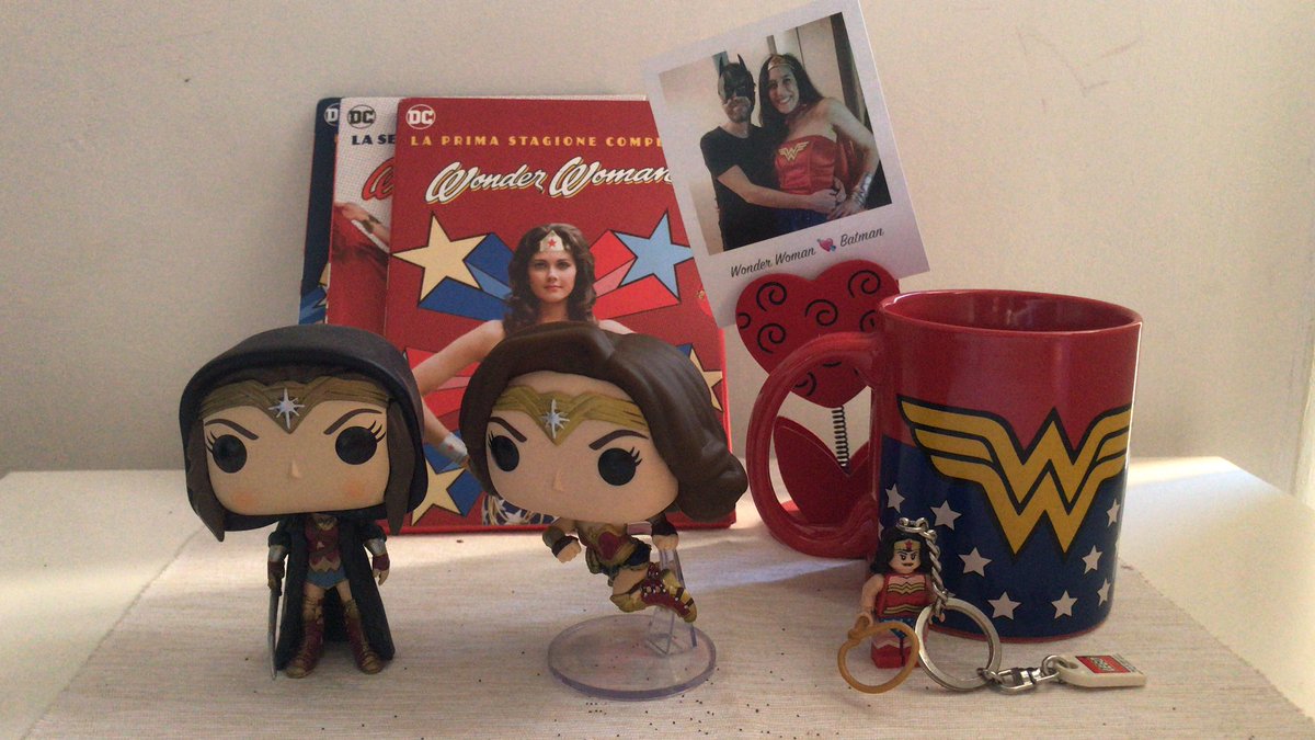 alessiabellin's tweet photo. Quando ricevi un regalo inaspettato, bellissimo e più che gradito... 😍🤩❣️ #wonderwoman1984 #flying #funkopopvinil #lacollezionesiallarga #piccolemanie #wonderale #felice https://t.co/fDsXWM4Xvt