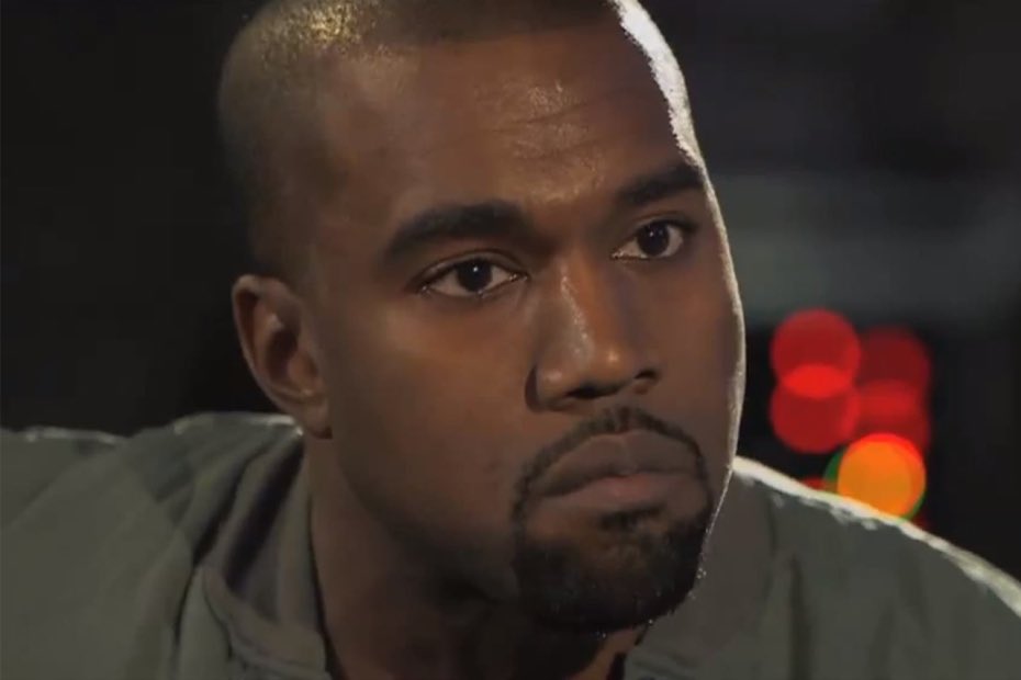 CindyM0on's tweet image. What I’m supposed to do when these racks blue?!