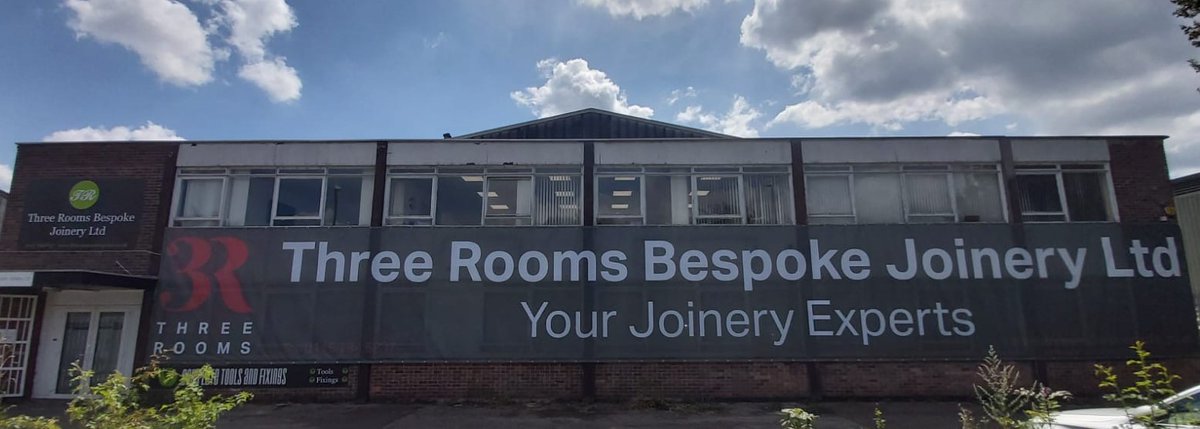 sxnottingham's tweet photo. Large mesh banner designed, printed and fitted for our client in Nottingham. #signs  #banner  #design  #printed  #fitting #Nottingham https://t.co/Em18XClyan