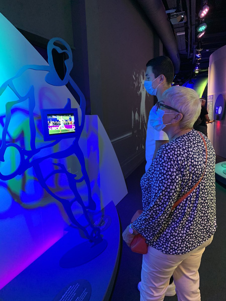 ASMOfficiel's tweet photo. Elisabeth et Clément, mamie et petit fils, ont visité le musée interactif ASM EXPERIENCE ! 
Pendant que le groupe visite stade 🏟 part à la découverte des coulisses du Michelin 🔍 #ASMrugby #ASMEXPERIENCE https://t.co/geXSP8cNZR