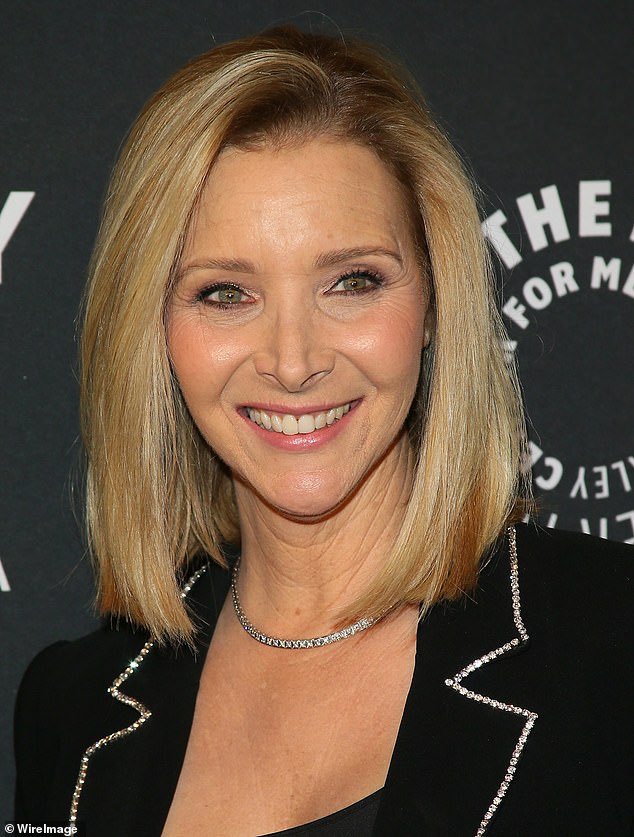 Happy birthday Lisa Kudrow!!          