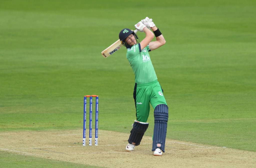ICC's tweet photo. Curtis Campher 👉 Maiden international 🙌 
Harry Tector 👉 Maiden ODI 👏 

☘️ Congratulations to the two Ireland debutants 🎉 

#ENGvIRE https://t.co/6f0UaeEXaz