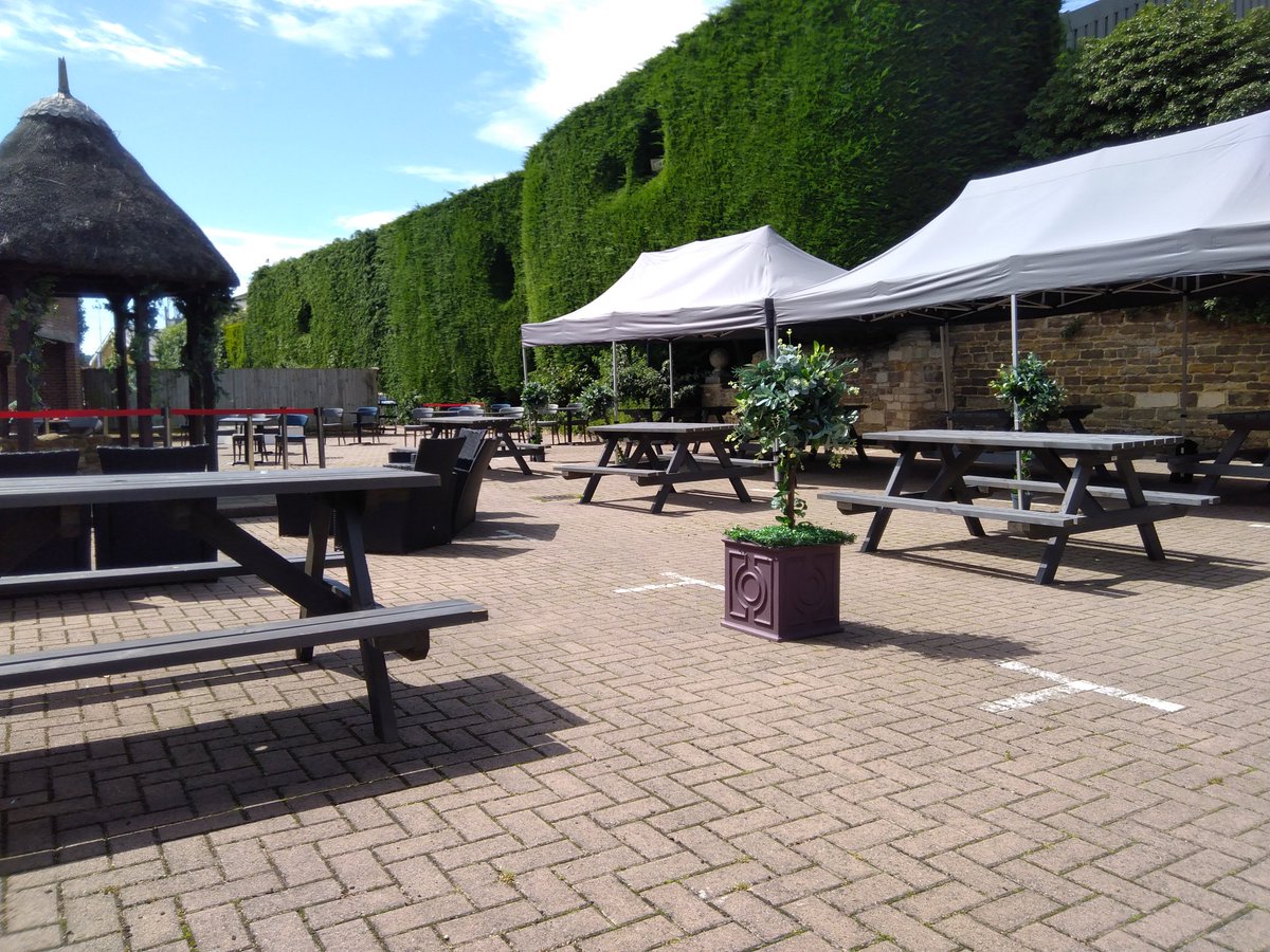 Perfect set up for a sunny evening! <a href="/HotelWisteria/">Wisteria Hotel</a>