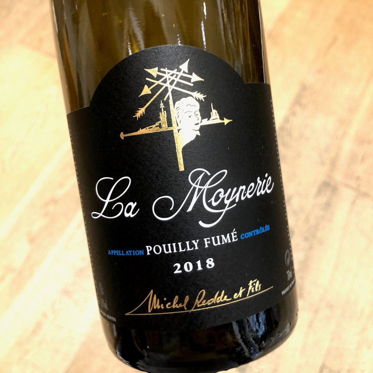 JeroboamsPontSt's tweet photo. In this hot weather, nothing goes down quite so well as a crisp Sauvignon Blanc. We've just started stocking this one and it is fantastic! not to mention discounted...
https://t.co/lvCHA5ORod https://t.co/SsTB1Chax8