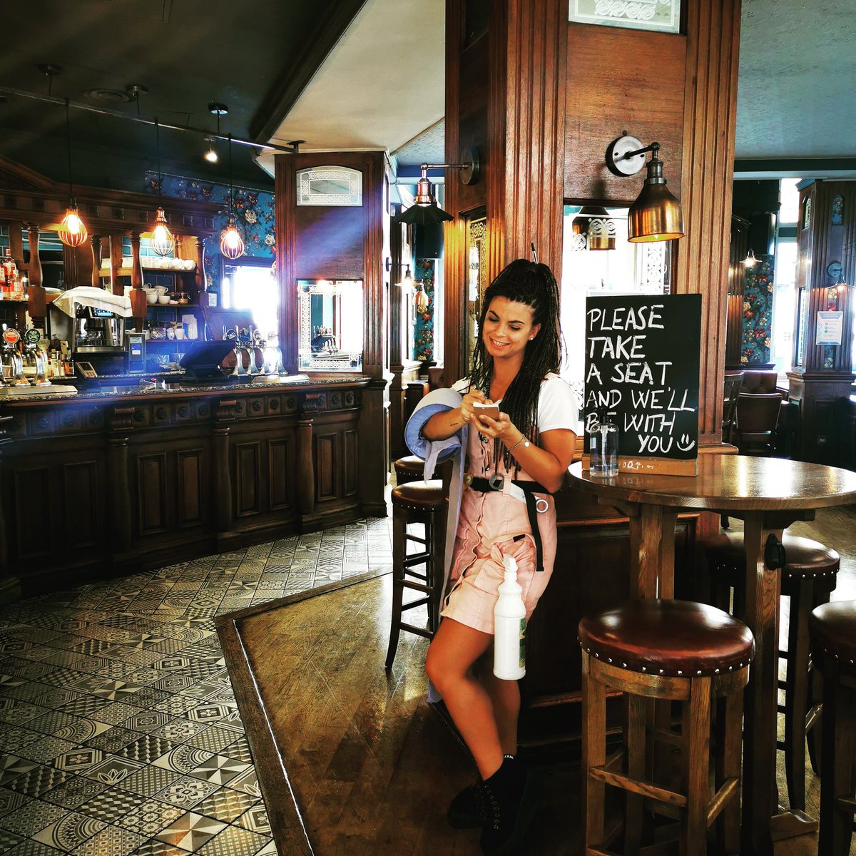 SpiceOfLifeSoho's tweet photo. Post covid uniform set:
-Sanitiser ✅
-Blue roll✅
-Hand sanitiser✅
-Barblade✅
-Note book✅
-Pen✅
-Big Smile✅
-Positive attitude✅

We are definitely ready 😊😊😊

#weekendsoho #thursday
#spiceoflifesoho
#mcmullens1827 #tableserviceonly #summer2020
#bestpubssoho https://t.co/ucZCWg19zQ