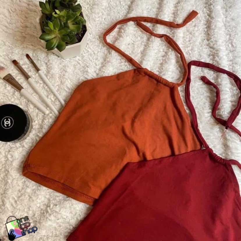 TeenCloset's tweet photo. Halter top❤️

5 colors available (black, white, mustard, rust, red)
Grab yours now

💰130 https://t.co/6dkxYmyoT1