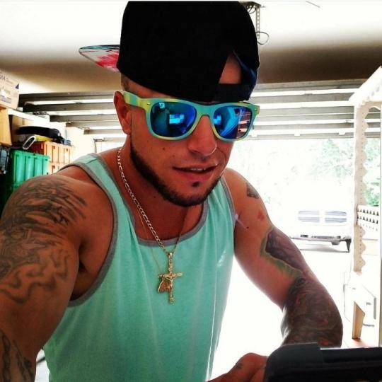 Live broadcasting community https://t.co/W9hOUkLitv https://t.co/4SJek7BBJ3