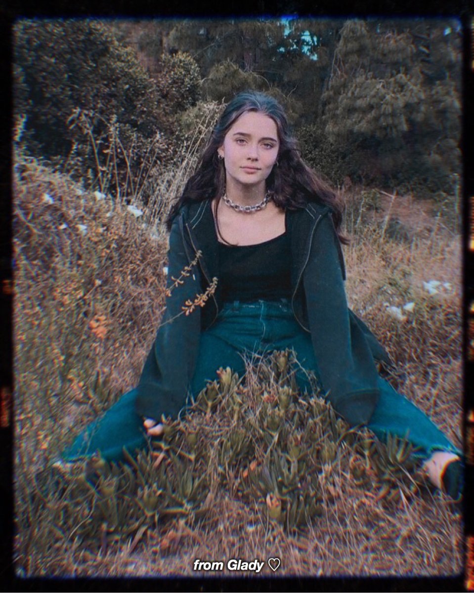 eIisworld's tweet image. ciao gemellino mio, sapere che stai passando un brutto momento mi rende davvero triste perché sei piccolo e adorabile, non meriti di star male, sei buonissimo e dovresti essere sempre felice; sai bene che ci sono per te, —