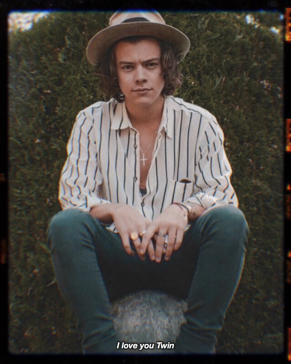 eIisworld's tweet image. ciao gemellino mio, sapere che stai passando un brutto momento mi rende davvero triste perché sei piccolo e adorabile, non meriti di star male, sei buonissimo e dovresti essere sempre felice; sai bene che ci sono per te, —