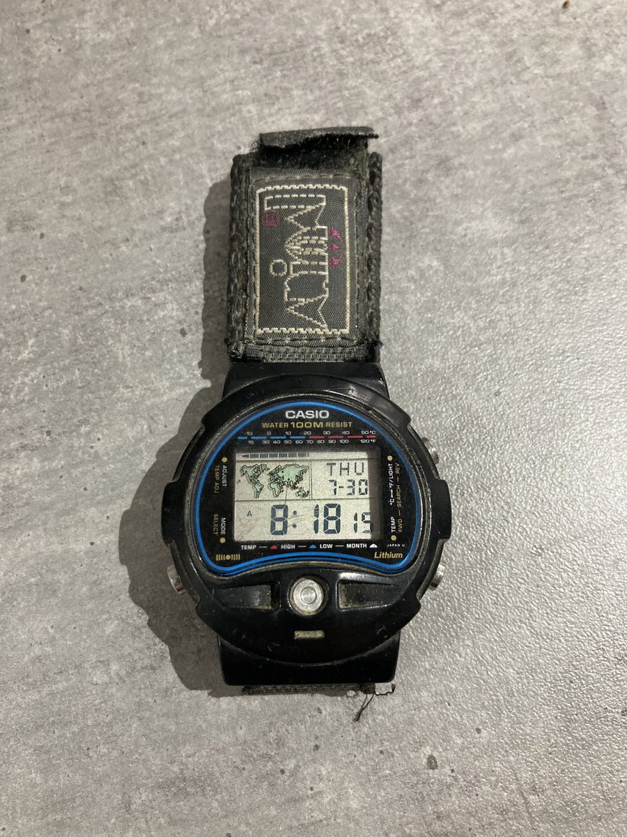 muppetmoment's tweet photo. Tragedy at #MuppetMansions. This @casiouk classic (pre G-Shock) has been my alarm for 35+yrs and got me up for EVERY tour of duty in my service. Even now it goes everywhere as my alarm. 
Today it’s ‘beep’ finally gave out.
#FantasticService #ClassicCasio 
#SadMuppet ☹️ https://t.co/TzMHgROkOn