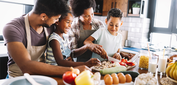 AmericaSaves's tweet photo. We start kids young with almost everything— sports, school, so why not saving? 

Here, we've identified 5 ways to teach your kids how to save at home. Give them a try: https://t.co/602WOBxMuv https://t.co/UY8HPe1eAD
