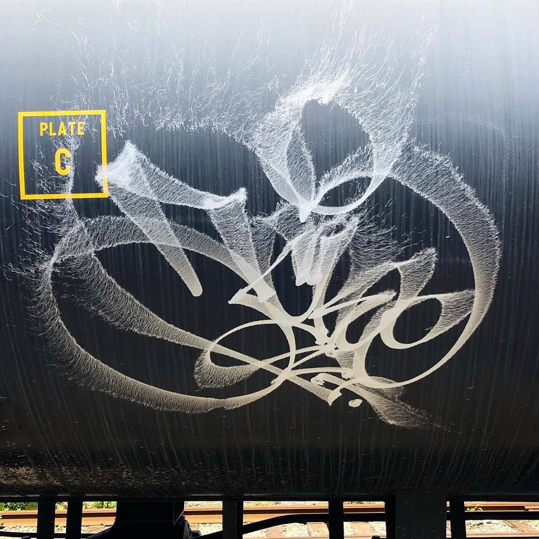 handstyler's tweet photo. spider time with Acroe (@acroyak) 🕷️.
#acroe #handstyle #graffiti https://t.co/oqYGoWF6Pl