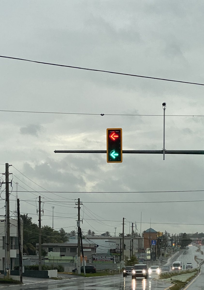 noelcuevas56's tweet photo. Im Confused #TropicalStormWeather https://t.co/1ziNgnfCjF