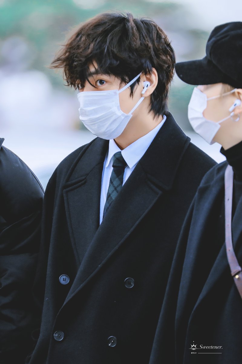 _SweetenerV's tweet photo. 191203

#TAEHYUNG #뷔 #BTSV #V
#태형 #방탄소년단뷔 
@BTS_twt https://t.co/UNXEtLAA6u