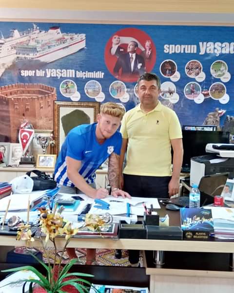 ✍️ Kestelspor, İzmirspor'dan Ümit Koz ile 2 yıllık sözleşme imzaladı...