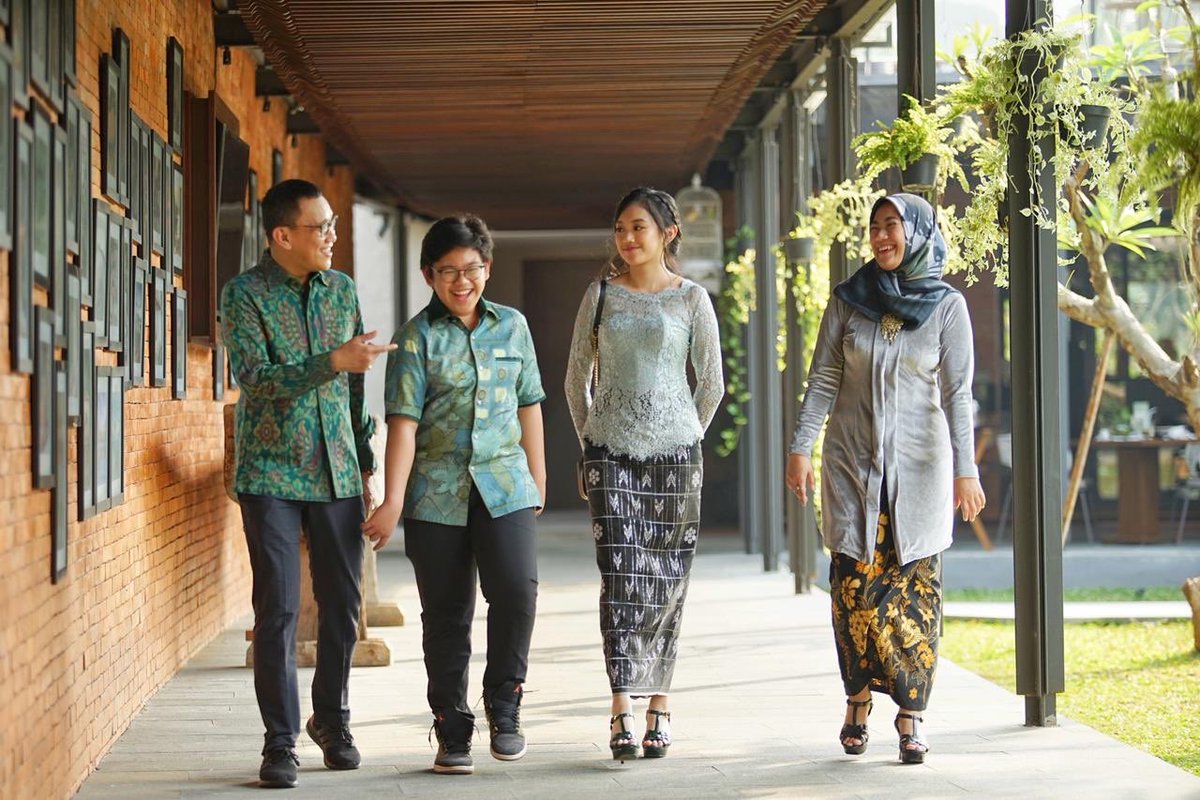 Sahabatku dan saudaraku dimanapun berada ijinkan saya menyampaikan Selamat IDUL ADHA 1441H
Mohon Maaf Lahir dan Batin 
Abdul Kadir Karding &amp;keluarga