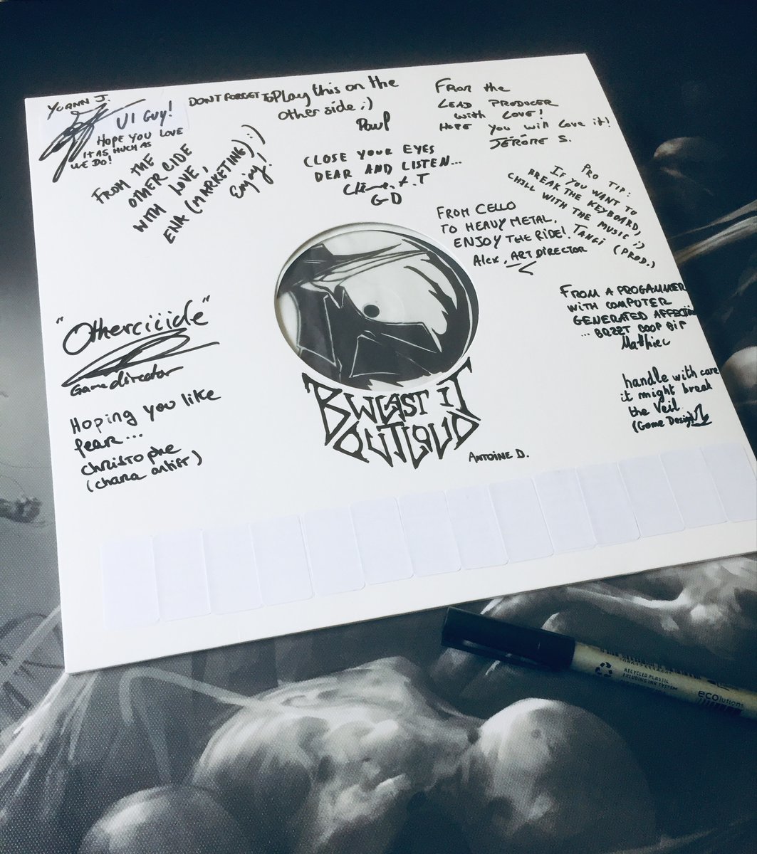 OthercideGame's tweet photo. Heads-up everyone! We're giving away two copies of our exclusive Vinyl signed and painted by the dev team!

Get a chance to win by

- following us on Twitter
- retweeting this post

We'll announce the winners on August 14! https://t.co/awLWYFlT2L