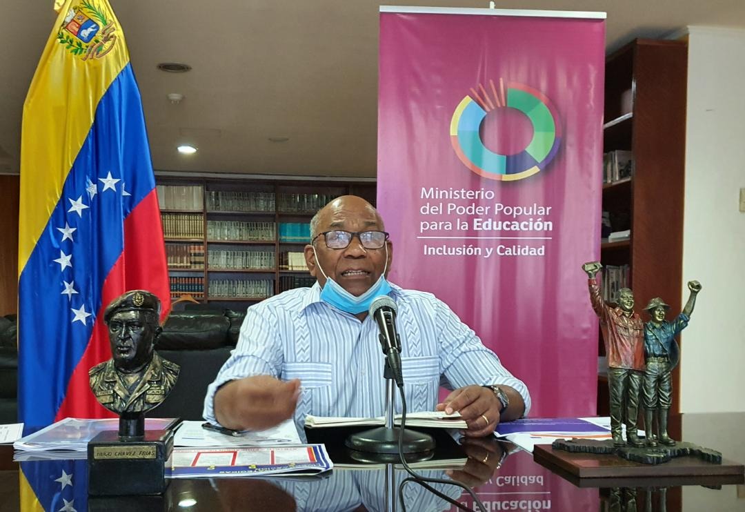 #30Julio

#AsíLoDijo Aristóbulo Istúriz durante el encuentro virtual con representantes de la <a href="/VenezuelaObe/">OBE Venezuela</a> y la <a href="/FEVEEM/">FEVEEM</a>: Nosotros los educadores estamos para forjar voluntades

Leer más en 👉 cutt.ly/Us0RGna

#3AñosDeVictoriaDemocrática
<a href="/vane_prieto/">Vanessa Prieto</a> 
@JorgePerezVZLA
