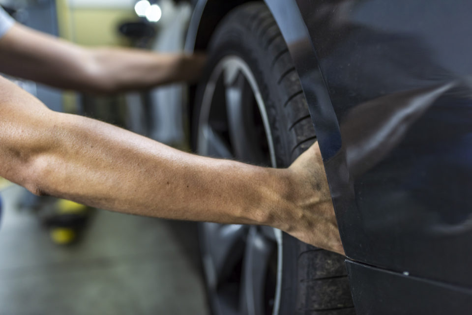 LONGLEWISFLM's tweet photo. Maintaining your vehicle’s tires is crucial to the well-being of your car. That’s why our friends at How Stuff Works put together this list of five warning signs that may mean you need new tires. Check it out to know if your tires need to be updated! https://t.co/sCvdyVFD9e https://t.co/dG0yhEdXT5