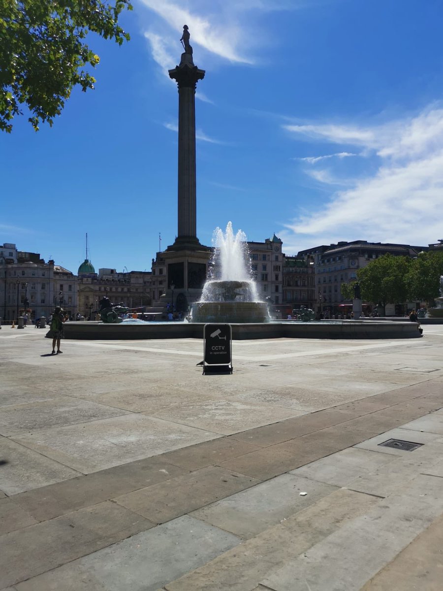 PoolsSmart's tweet image. Back in London working!! Lunch with a view ☀️