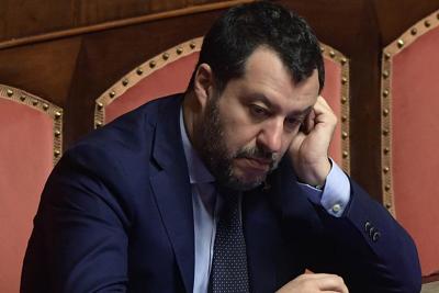 Il mese di luglio di Salvini: 

- La Lega ha perso il 10%
- Conte porta a casa 209 miliardi
- Fontana indagato
- La Meloni se lo sta mangiando
- Va a processo 

💋Bacioni 💋

#Salvini #SalviniAProcesso