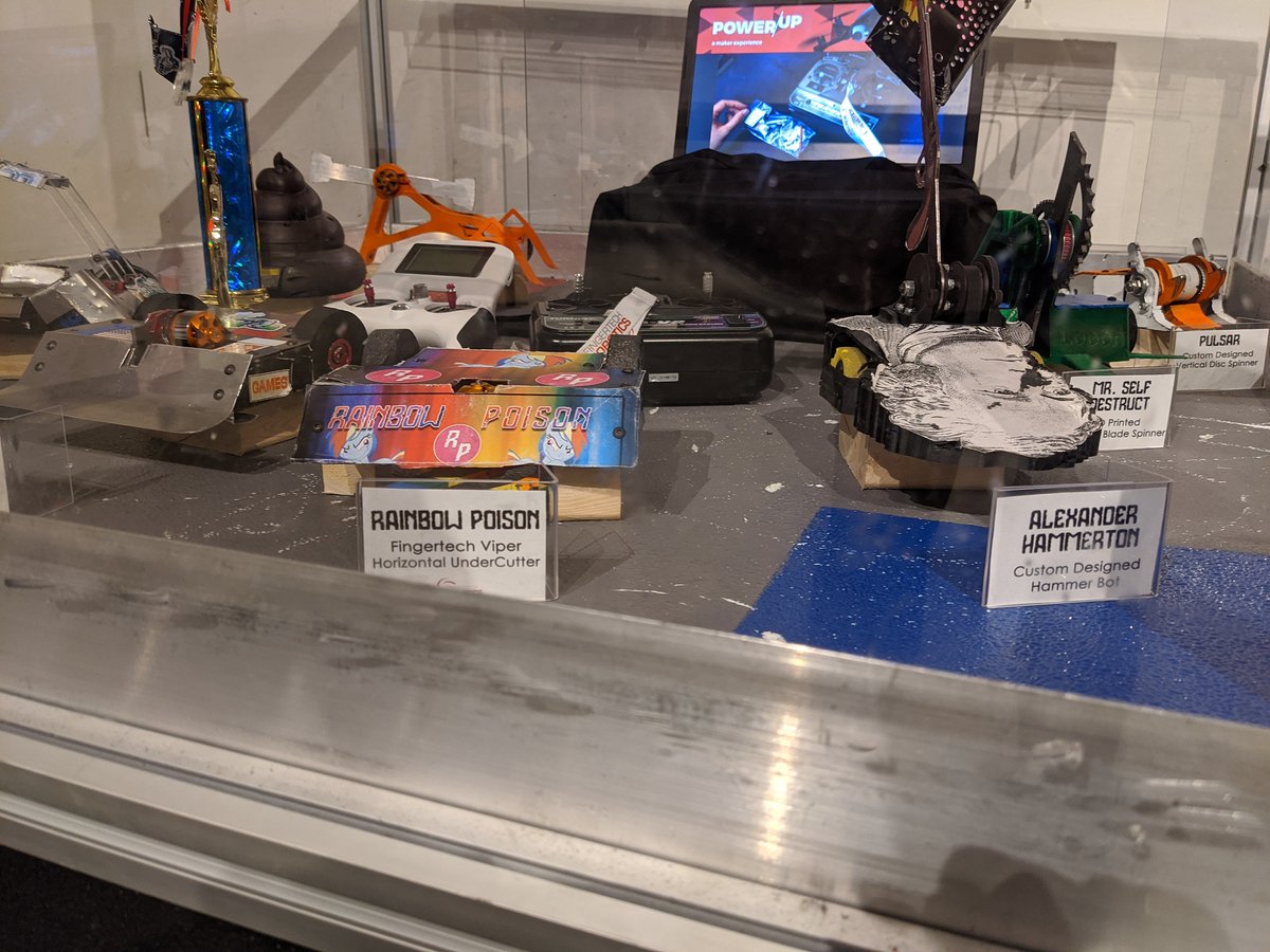 CoxSci's tweet image. Calling all #BATTLEBOTS fans! See famous bots like @witchdrshaman up close until Sept. 13th in the &quot;Power Up&quot; exhibit presented by @insideFPL. Safety guidelines are in place. Special thanks to @FingerTech_Bots and the Witch Doctor team for loaning us these gems.