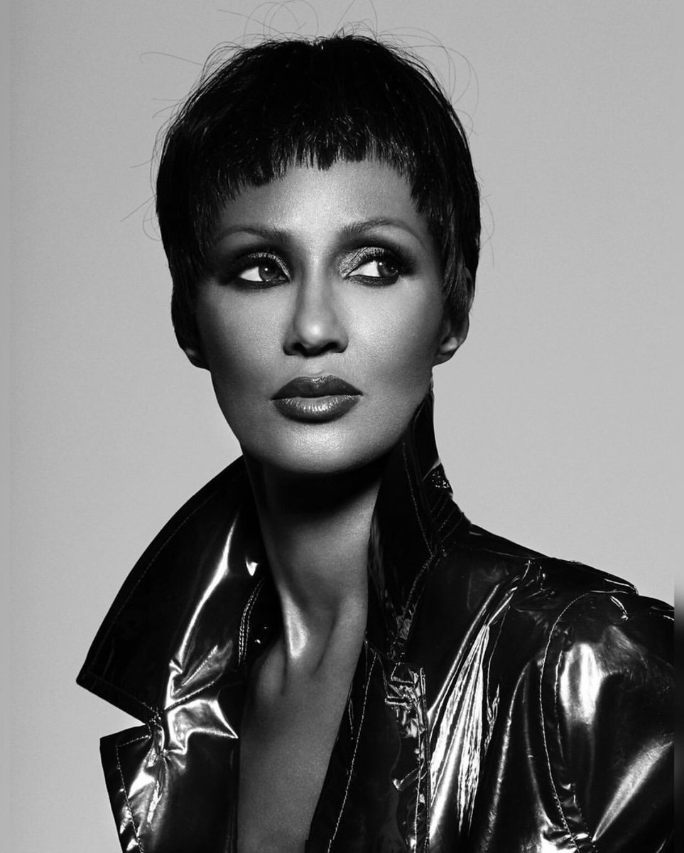 StyleemixC's tweet photo. Supermodel @the_real_iman just turned 65 &amp; she's still stepping on these IG models' neckssssss  😍

Black really doesn’t crack🖤🖤

 Photographer:@tizianomagni 
Stylist @lejenke 
Makeup @porschefabulous using @imancosmetics 

#styleemix #fashion #imancosmetics #fashionblogger https://t.co/iWGD4qroKL