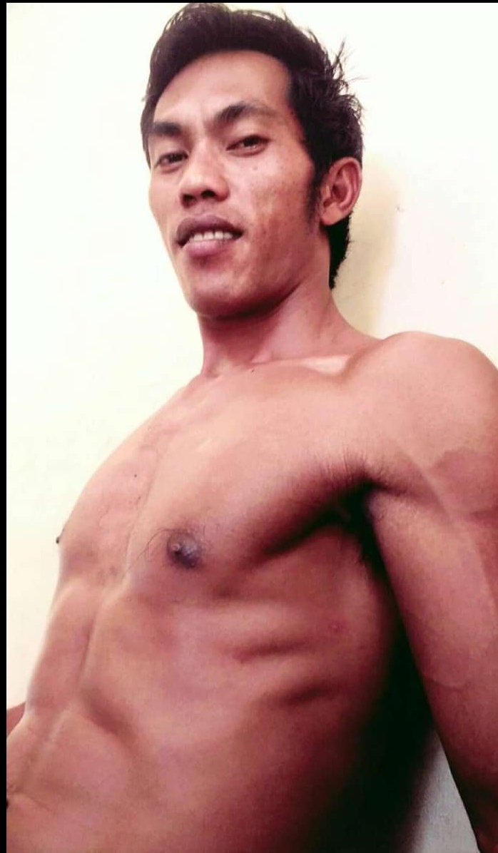 UMAM58707202's tweet photo. cari teman yg banyak. https://t.co/1CcVpDzbiG