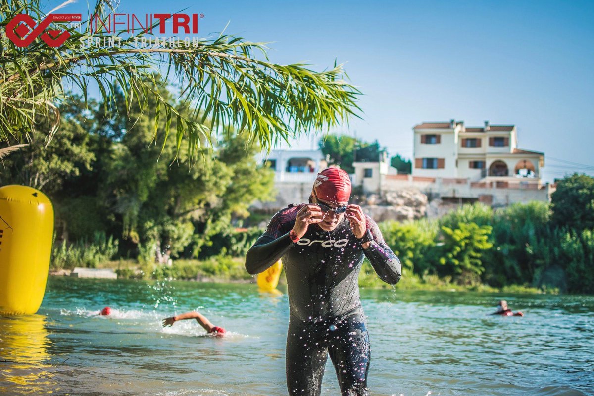 A300w's tweet photo. Cómo mola volver a competir. Enhorabuena a #infinitri, @TriatloCV, #Oficiales y participantes por tan buena y segura carrera. https://t.co/NwajKt8WLT