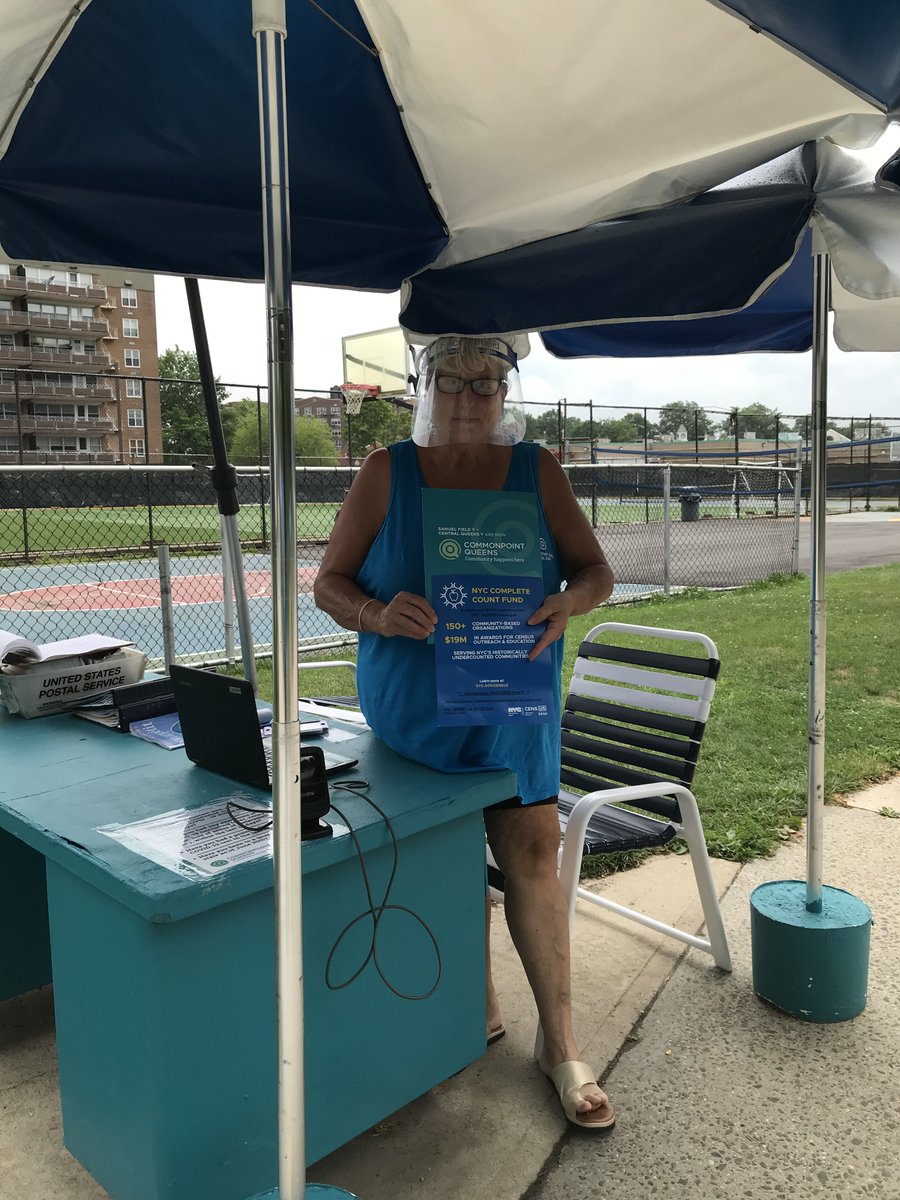 Commonpoint_Qns's tweet photo. Marcy joined our Bay Terrace staff members in filling out the #2020Census! Today is Friends and Family Day of the #CensusWeekofAction - can you text or call 10 people to remind them to fill out the census at https://t.co/0lrsJTWIVH? #GetCountedNYC https://t.co/soRteG9pRS