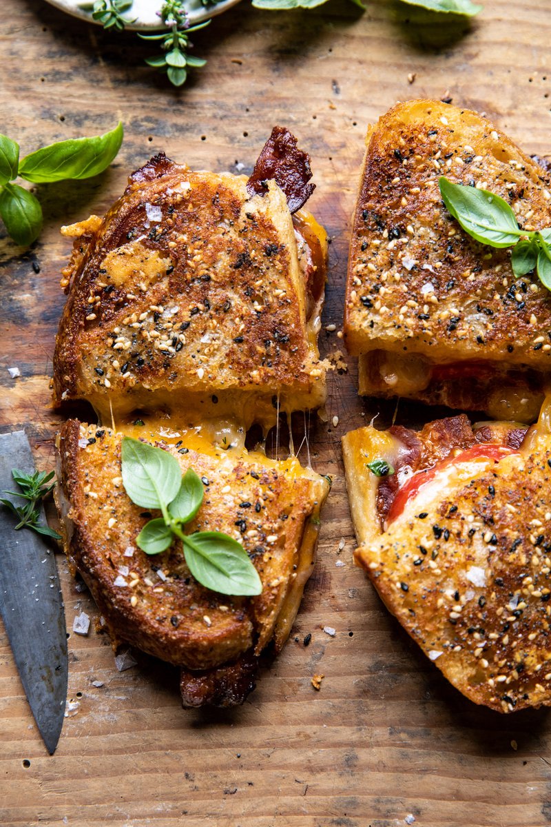 HBHarvest's tweet photo. New! Everything Cheddar Tomato Bacon Grilled Cheese. All the flavors we love in a bowl of tomato soup but in the form of grilled cheese. SO GOOD! https://t.co/G5wOwyZxGM https://t.co/FHBswl0erW
