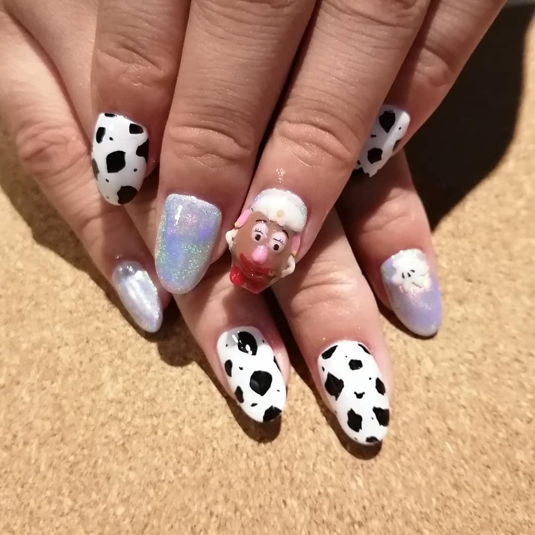 Hisae Nail No Twitter お客様ネイル ディズニーに行かれるそうで ｖ ﾆﾔ やっぱり3d可愛い ありがとうございました ネイル 痛ネイル キャラネイル ネイルアート 手描きイラスト 手描きネイル 手描き アート 模写 3dネイル トイストーリー トイ